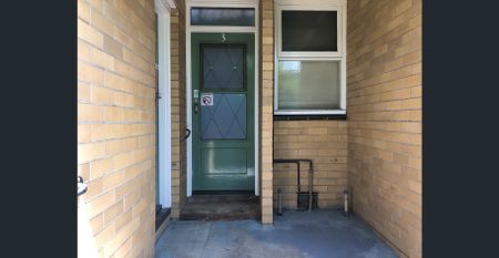 Great Central Location - Photo 4