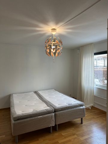 Ljungvägen, Upplandsväsby - Photo 2