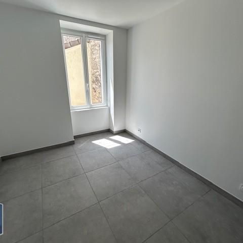 Location Maison 2 pièces 42m² MEHUN SUR YEVRE 18500 - Photo 1