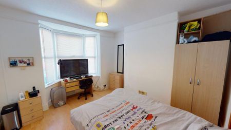 3 bedroom terraced house to rent - Photo 2