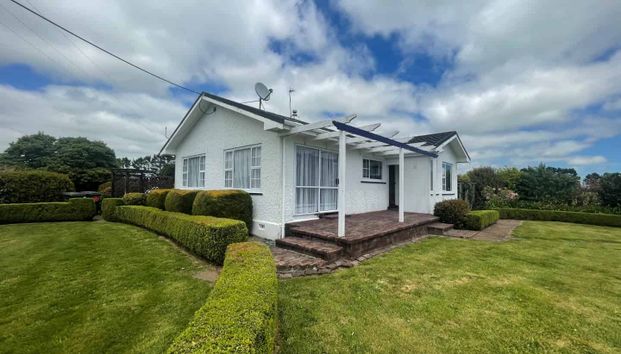 4 bedroom farm house - Photo 1