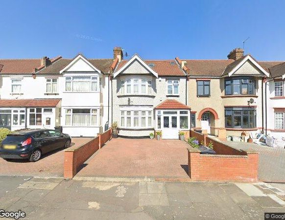Room in a Shared House, Cranbrook Rise, IG1 - Photo 1