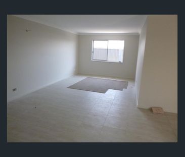 12 GLEN AYR AVENUE, Cliftleigh, NSW 2321 - Photo 2