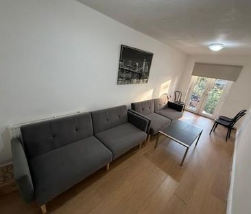 5 bedroom house to rent - Photo 1
