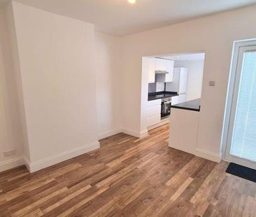 2 bedroom detached house to rent - Photo 4