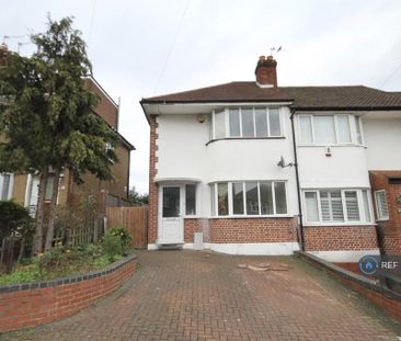 3 bedroom end of terrace house to rent - Photo 5