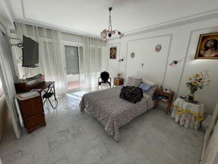 Appartement 102.65 m² - 3 Pièces - Nîmes (30900) - Photo 2