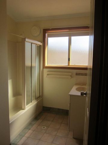 4 Bedroom home - Photo 5