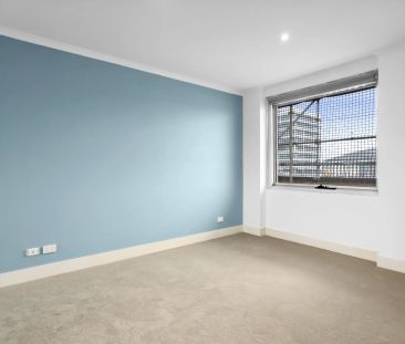 The Avenue - Photo 5