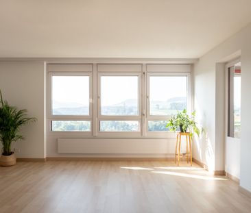 "Wohnen mit toller Aussicht in der Überbauung Liebrüti" - Photo 2