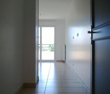 Location Appartement 2 pièces 34m² DECINES CHARPIEU 69150 - Photo 2