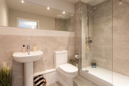 Casa, Abbey Court, Kirkstall, Leeds, LS5 - Photo 3