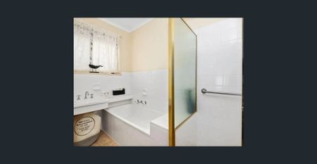 Modern, Low-Maintenance Living in the Heart of Newport - Photo 5