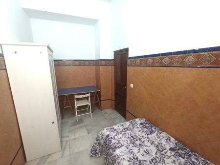 Calle Castellar, Sevilla, Andalusia 41003 - Photo 4