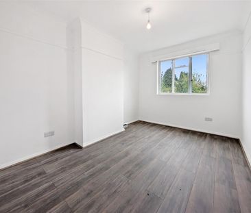 10 Harpers Estate, Colchester, CO6 4LB - Photo 1