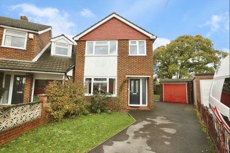 7, Rothbury Close, Southampton - Photo 3