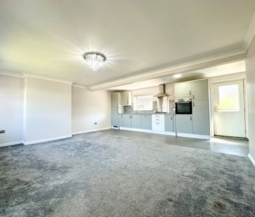 Clark Place, Newton Mearns, G77 6DE - Photo 1