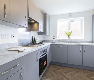 4 bedroom detached house to rent - Photo 2