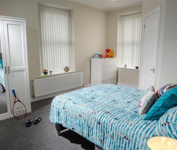 7 bedroom private hall to rent - Photo 5