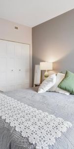 3 1/2 + Den - REM - Photo 4