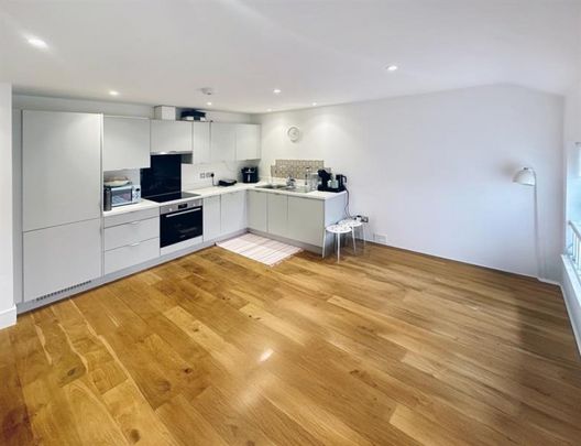 Apt 8 1a The Causeway, Altrincham - Photo 1