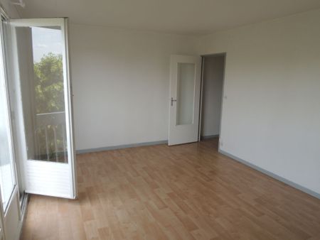 Appartement à louer - REIMS- BD HENRI VASNIER / POMMERY - Photo 2