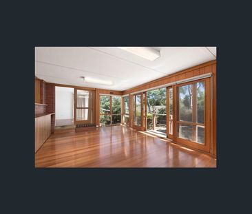 PERFECT POSITION, IRRESISTIBLE APPEAL - Photo 6