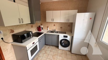 Location Appartement 3 pièces 56m² - Photo 5