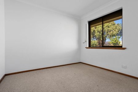 14 Chesterton Street, Spearwood. - Photo 3