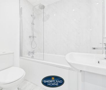 3 bedroom end of terrace house to rent - Photo 5