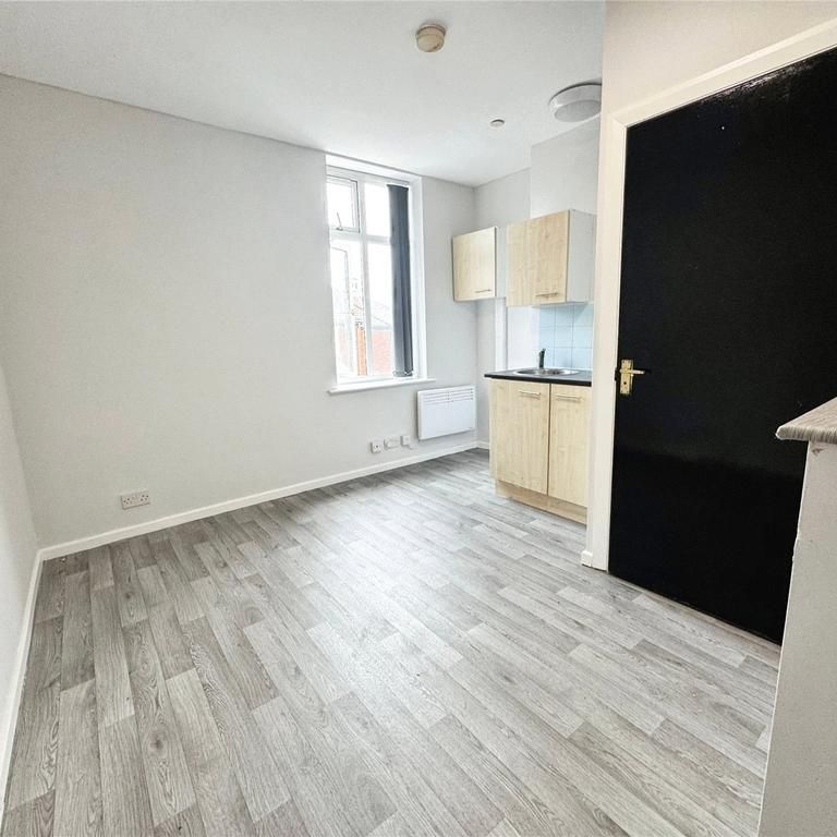 1 bedroom property to rent - Photo 1