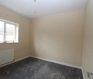 4 bedroom detached house to rent - Photo 6