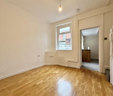 Beatrice Road, Bolton - Photo 6