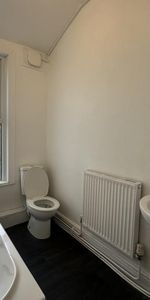 1 bedroom ground floor flat to rent - Photo 4