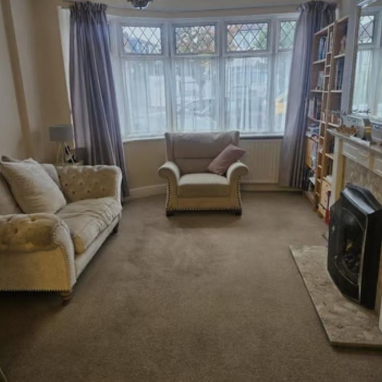 3 bedroom semi-detached house to rent - Photo 1