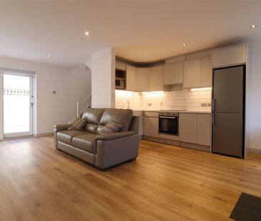 Brooklawn Wood, Stradbrook Road, Blackrock, Dublin - Photo 3