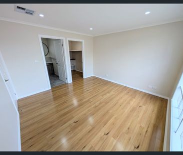 Modern Family Home! - Photo 5