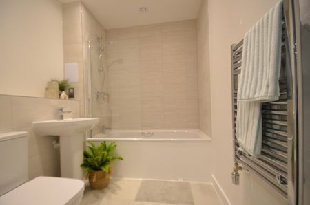 1 bedroom Apartment to rent - Photo 4