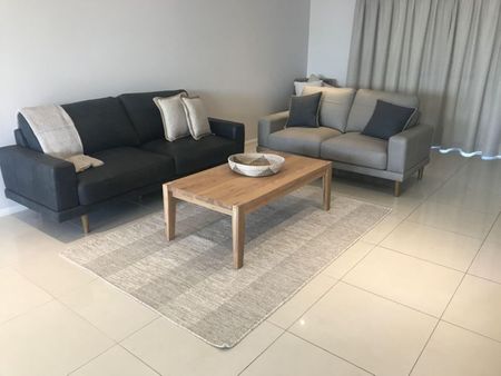 Tamworth Furnished Accommodation - Hillvue - Photo 2