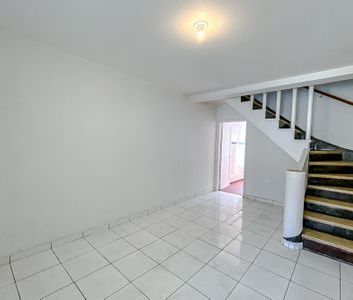 Casa para alugar com 120m², 3 quartos e sem vaga - Foto 2
