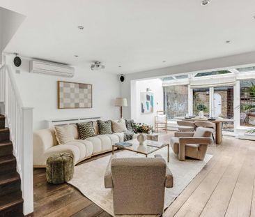 3 bedroom terraced house to rent - Photo 2