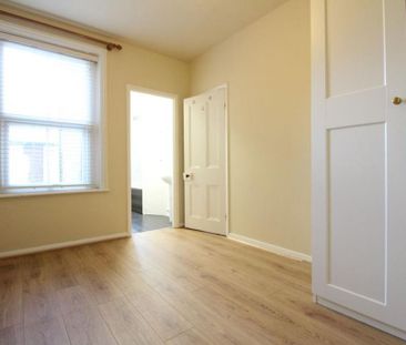 1 bedroom ground floor flat to rent - Photo 5