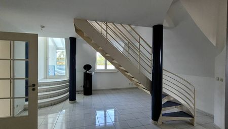 CREUTZWALD: Duplex 4 pièces à louer avec terrasse - Photo 2