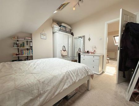 1 Bedroom Apartment To Let - Photo 3