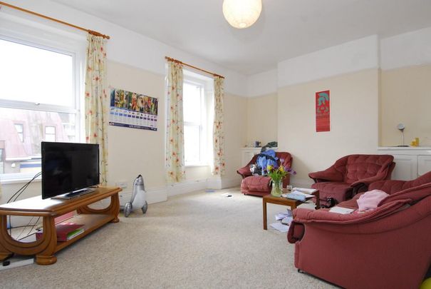 3 bedroom house share to rent - Photo 1