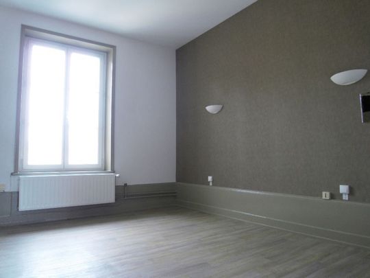Location Appartement 6 pièces 137m² - Photo 1