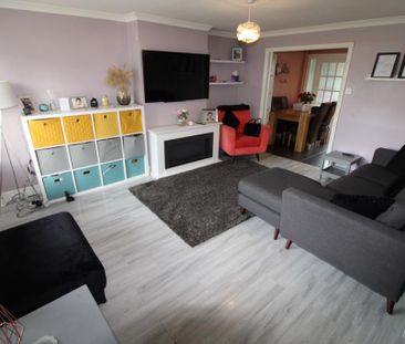 3 bedroom terraced house to rent - Photo 2