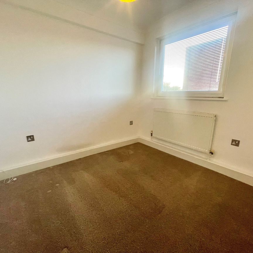 Princess Road BH12, Marlborough Court, BH12 1BA, Poole - Photo 1