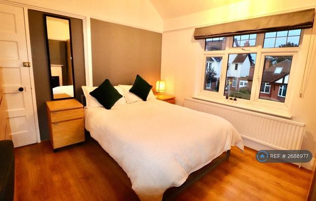 4 bedroom detached house to rent - Photo 1