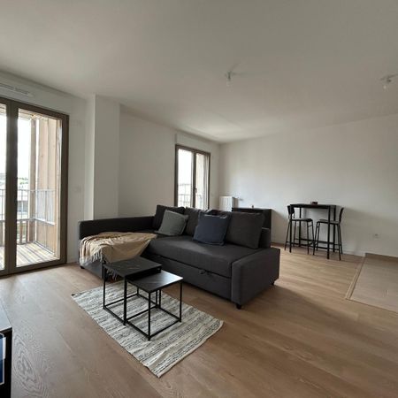 Location Appartement 1 pièce 32m² NOISY LE GRAND 93160 - Photo 3